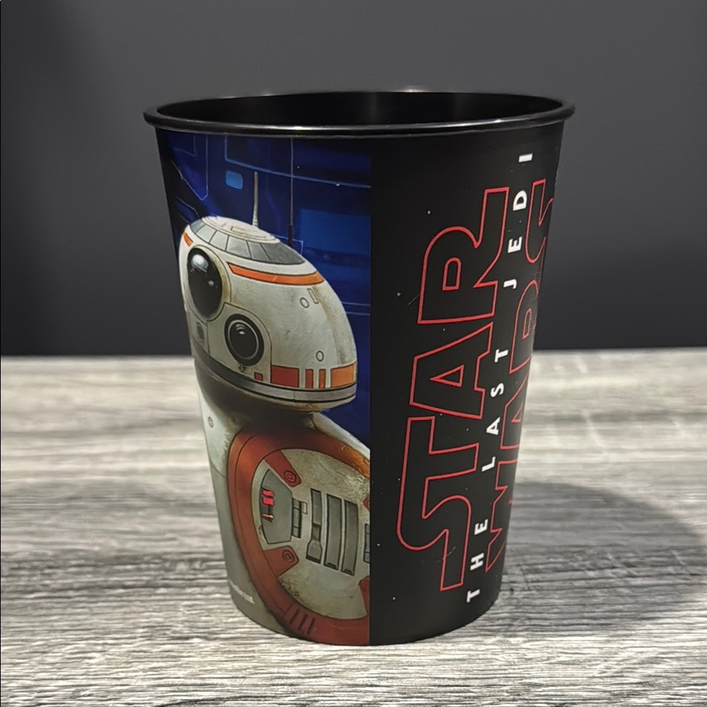 Star Wars: The Last Jedi - Collectible Plastic Cup